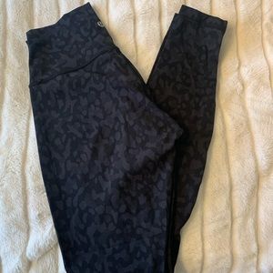 Wunder Under high rise x Lululemon